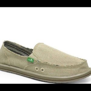 Sanuk shoe